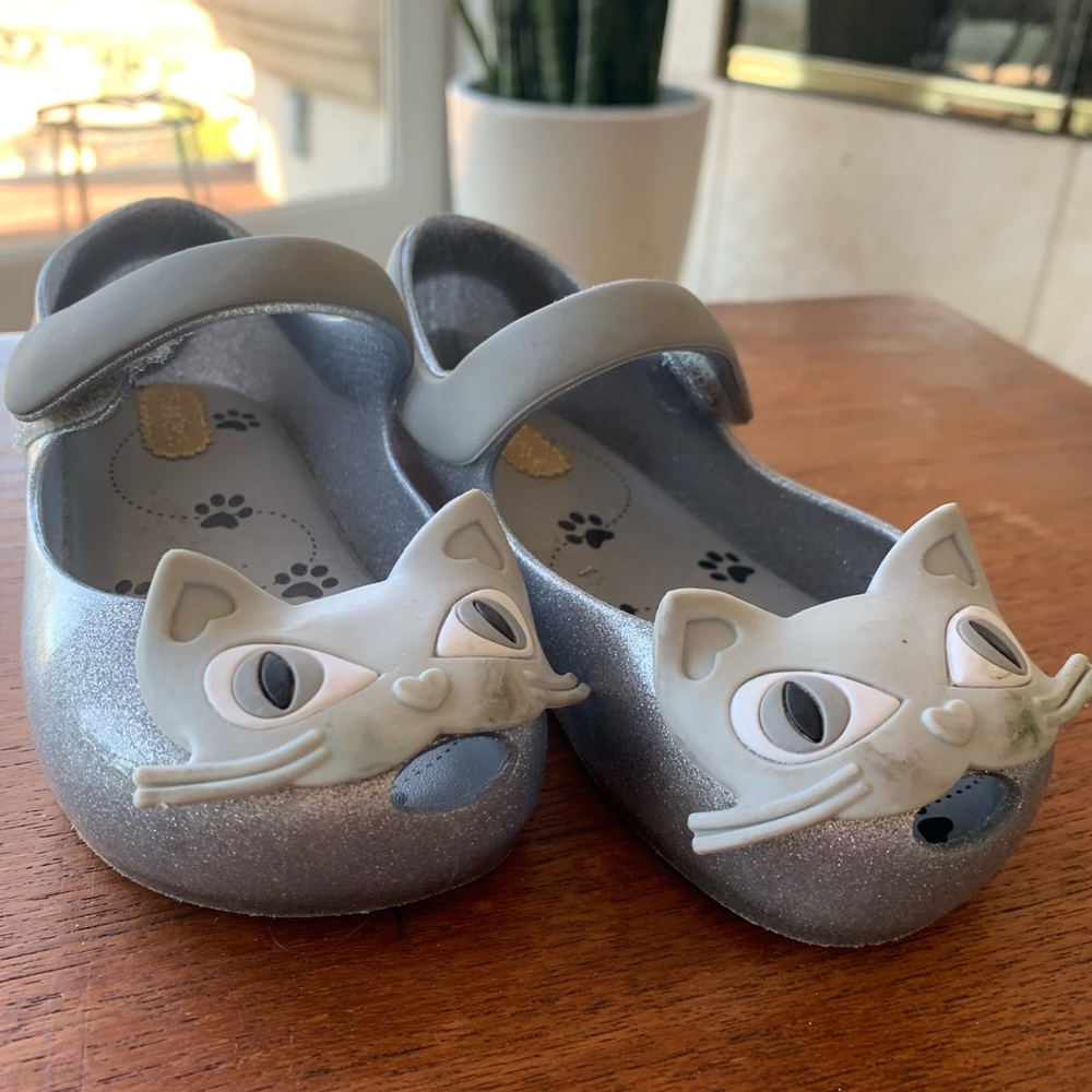 MINI MELISSA Ultragirl 7 Cat Mary Jane Flat Silver